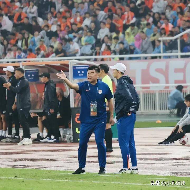 赛前中超传出新动向，广州队队长鼓劲，管理层表态：更衣室稳定，阵容厚度经受考验