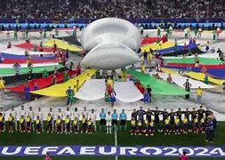 窗口期德国杯焦点战；菲尼克斯太阳内部沟通；引发热议；控场能力受关注